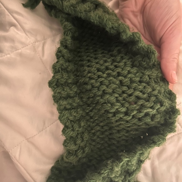 FROG HAT!! - Picture 2 of 3